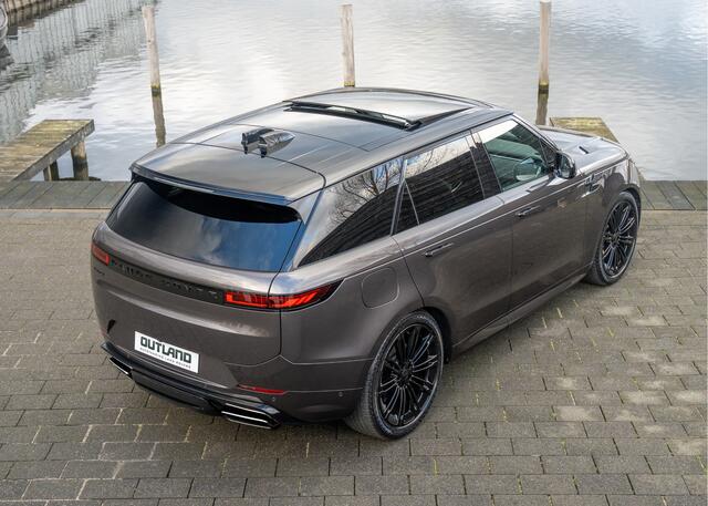 Land Rover RANGE ROVER SPORT P550e Autobiography | Nieuw Model 2026 | Enhanced Black Pack | Charente Grey | 23" inch | Trekhaak | Standkachel |