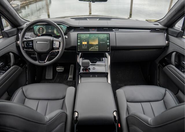 Land Rover RANGE ROVER SPORT P550e Autobiography | Nieuw Model 2026 | Enhanced Black Pack | Carpathian Grey | 23" inch | Trekhaak | Standkachel |