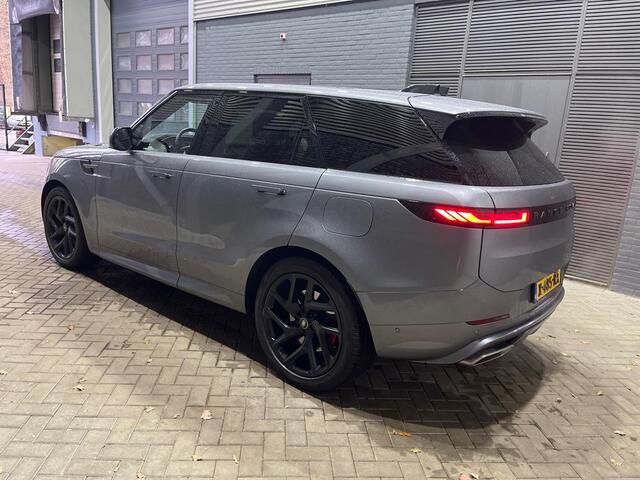 Land Rover RANGE ROVER SPORT 3.0 P440e Dynamic SE | Panoramadak | Luchtvering | ACC | Head-Up | 360° Camera | Stuurverwarming
