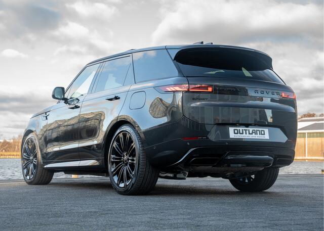 Land Rover RANGE ROVER SPORT P550e Autobiography | Nieuw Model 2026 | Black Pack | Carpathian Grey | 23" inch | Trekhaak | Standkachel |
