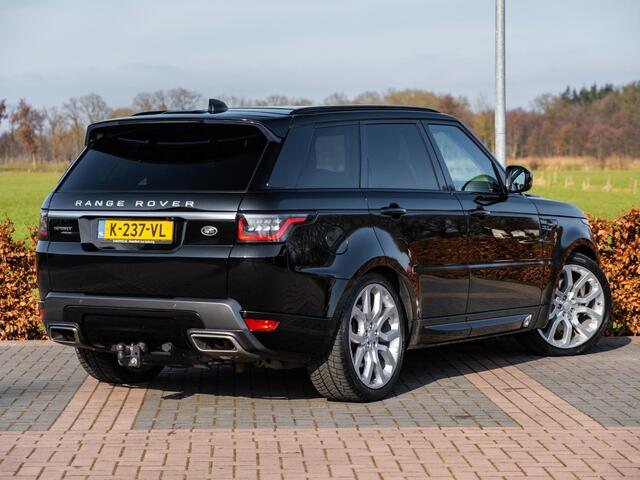 Land Rover RANGE ROVER SPORT P400e HSE Dynamic Stealth MY21 | Panodak | Meridian Surround | Volleder | Matrix LED | CarPlay | LaneAssist | Adap Cruise | Camera | Achterbank + Stuur verw | Luchtvering | Memory | Dakrails | Trekhaak | Etc.. JLR- dealer onderhouden