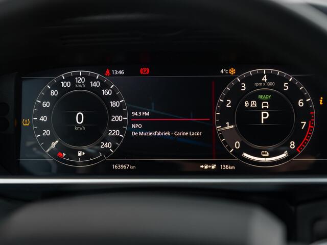 Land Rover RANGE ROVER SPORT P400e HSE Dynamic Stealth MY21 | Panodak | Meridian Surround | Volleder | Matrix LED | CarPlay | LaneAssist | Adap Cruise | Camera | Achterbank + Stuur verw | Luchtvering | Memory | Dakrails | Trekhaak | Etc.. JLR- dealer onderhouden