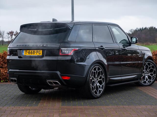Land Rover RANGE ROVER SPORT P400 HSE Dynamic | 23" Urban LM | Volleder | Carbon pack | Carbon SVR motorkap | Uitlaatstyling SVR | CarPlay | LaneAssist | Stuurverw | Matrix Led | Etc..