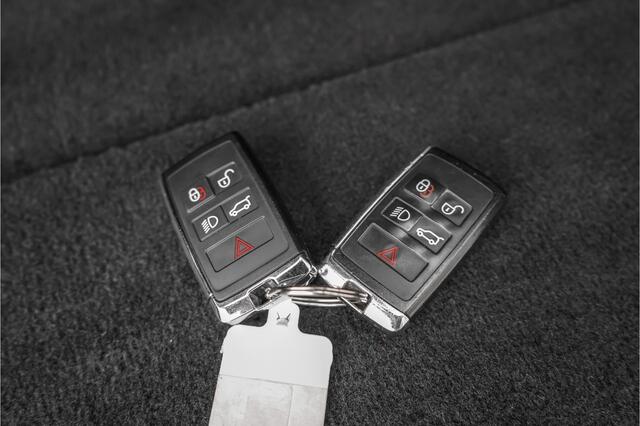 Land Rover RANGE ROVER SPORT P400e HSE Dynamic Stealth SVO Pano ACC Meridian