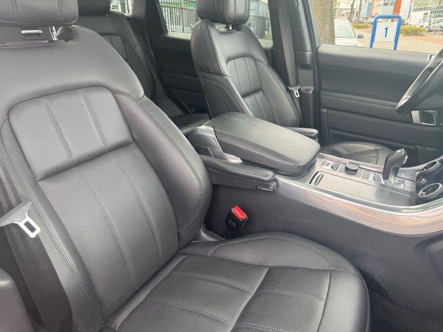 Land Rover RANGE ROVER SPORT 2.0 P400e HSE Dynamic SVO Grey Airco/ECC,Leder,Navi,Pano Geheel dealeronderhouden