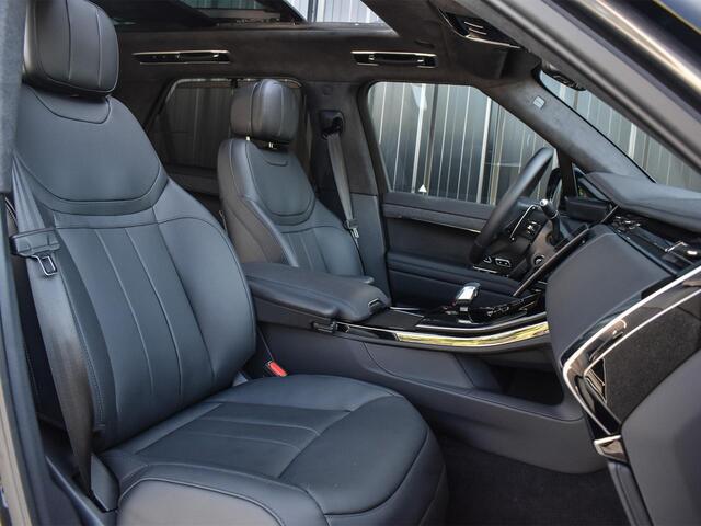Land Rover RANGE ROVER SPORT 3.0 P550e Autobiography PHEV | NL-Auto | Panoramadak | Memory Seats | Adaptieve Cruise | 360 Camera | Head-Up | Meridian 3D Surround | Soft-Close | Trekhaak | Achteras besturing | Ambiance interieur |