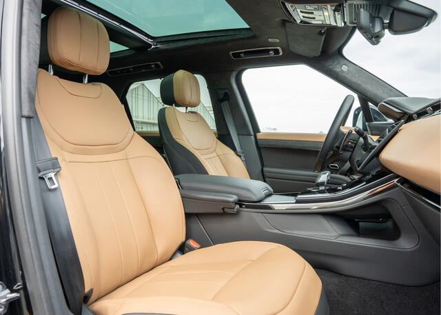 Land Rover RANGE ROVER SPORT P550e Autobiography | Caraway leder | NP. ¤ 165.459,- | Full Options | Zwarte remklauwen |
