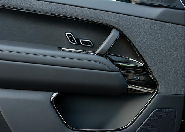 Land Rover RANGE ROVER SPORT P550e Autobiography | Santorini Black - Ebony leder | NP. ¤ 165.459,- | Full Options | Rode remklauwen |