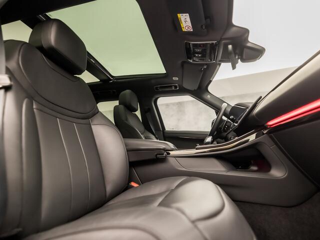 Land Rover RANGE ROVER SPORT 3.0 P460e Dynamic S PHEV 460Pk Automaat (PANORAMADAK, FACELIFT, LUCHTVERING, MERIDIAN, STOELVERWARMING ACHTER, APPLE CARPLAY, MEMORY SEATS, ADAPTIVE CRUISE, TREKHAAK, 360 CAMERA, NIEUWSTAAT)