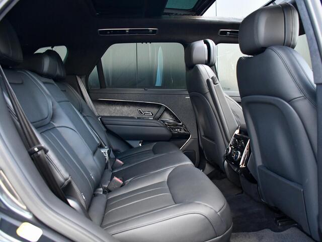 Land Rover RANGE ROVER SPORT 3.0 P550e Autobiography PHEV l Schuif- /kantel Pano l Stoelmassage l Black Pack l 23" Inch Velgen | Trekhaak
