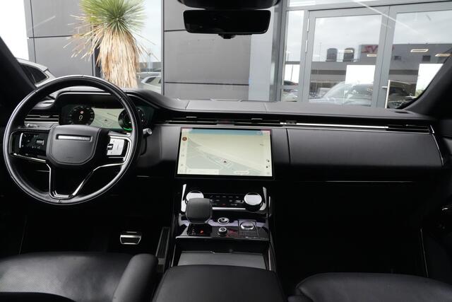 Land Rover RANGE ROVER SPORT 3.0 P440e Dynamic HSE | PHEV | PANO | Meridian | 360 | HUD | Land Rover Range Rover Sport P440e Dynamic HSE 441 PK Plug-in Hybrid met 3.0 zescilinder benzinemotor en 8-traps automatische transmissie, voorzien van een luxe lederen interieur, elektrisch