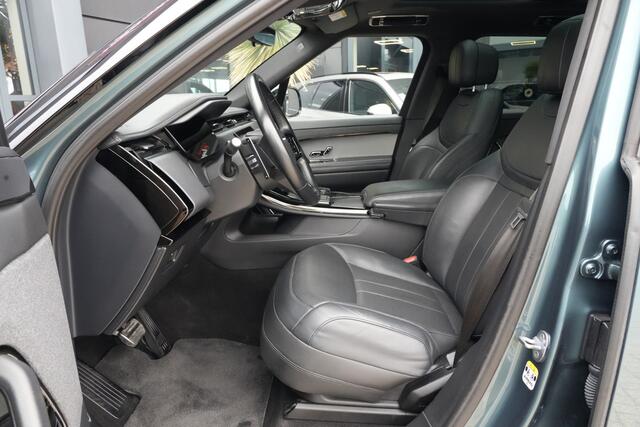 Land Rover RANGE ROVER SPORT 3.0 P440e Dynamic HSE | PHEV | PANO | Meridian | 360 | HUD | Land Rover Range Rover Sport P440e Dynamic HSE 441 PK Plug-in Hybrid met 3.0 zescilinder benzinemotor en 8-traps automatische transmissie, voorzien van een luxe lederen interieur, elektrisch
