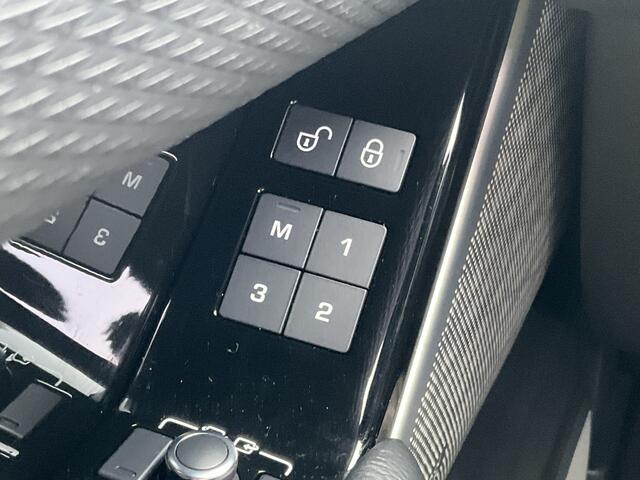 Land Rover Velar Range Rover 2.0 I4 Turbo AWD R-Dynamic Pano HUD Meridian Leer Stuur/Stoelverw Memory VOL!