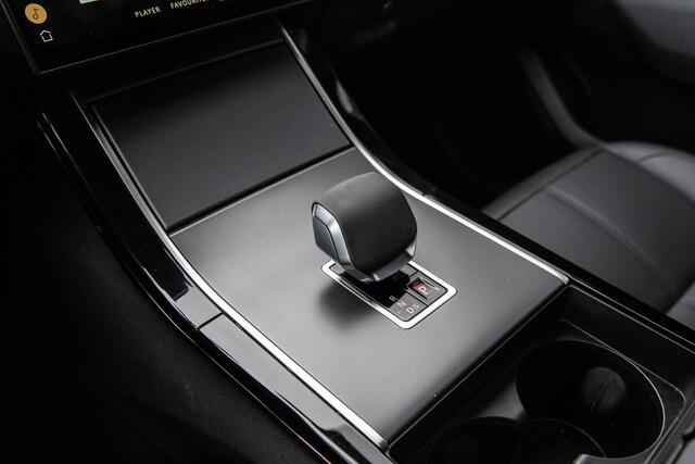 Land Rover Velar Range Rover 2.0 P400e AWD Dynamic SE PHEV , 360-camera, Meridian, Panoramadak, Garantie tot 2028!