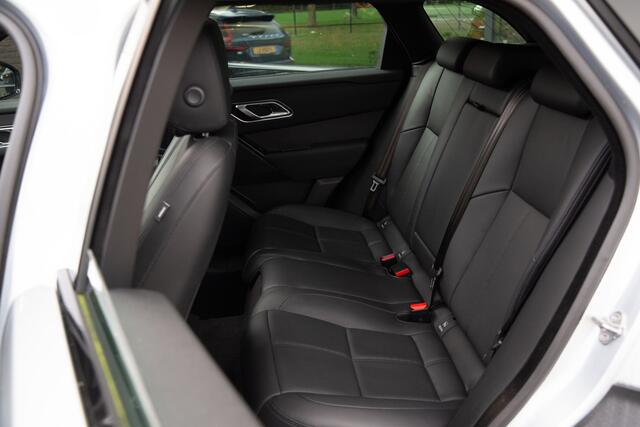 Land Rover Velar Range Rover 2.0 P400e AWD Dynamic SE PHEV , 360-camera, Meridian, Panoramadak, Garantie tot 2028!