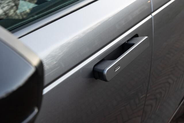 Land Rover Velar Range Rover 3.0 V6 AWD R-Dynamic | PANO | MERIDIAN SOUND