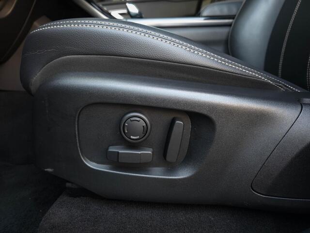 Land Rover Velar Range Rover 2.0 P400e S | 22" | PANO | Meridian | Topv, | Side | Memory |