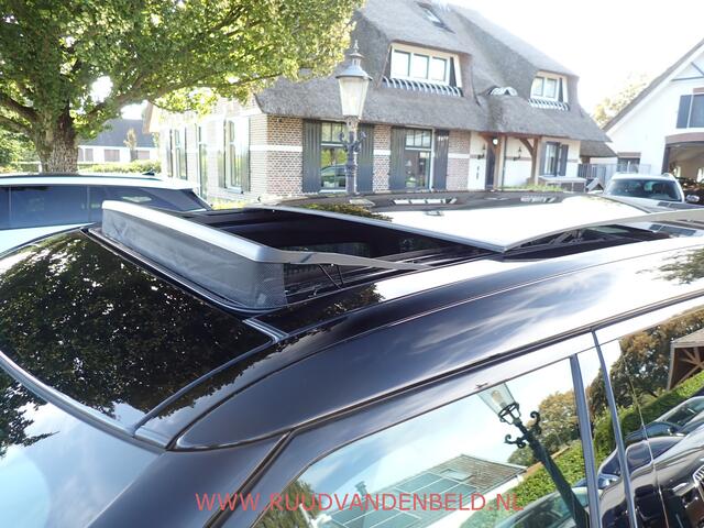 Land Rover Velar Range Rover 3.0 V6 AWD HSE First Edition !! INCLUSIEF 12 MAAND GARANTIE !! 1e EIGENAAR / HEAD-UP / 360* / MEMORY + MASSAGE / 22'' / ACC / KEYLESS