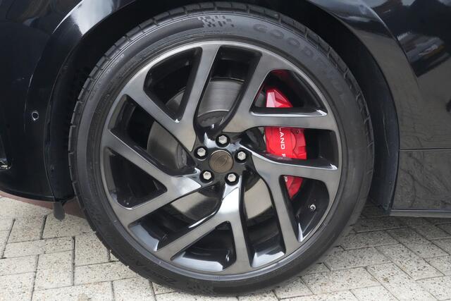 Land Rover Velar Range Rover 5.0 V8 SVAutobiography Dynamic Edition | 550PK | PANO | 360° | MERIDIAN Deze Range Rover Velar SVAutobiography Dynamic Edition is voorzien van de indrukwekkende 5.0 V8 Supercharged met maar liefst 550 PK en 700 Nm. Een combinatie die garant staat voor prestaties