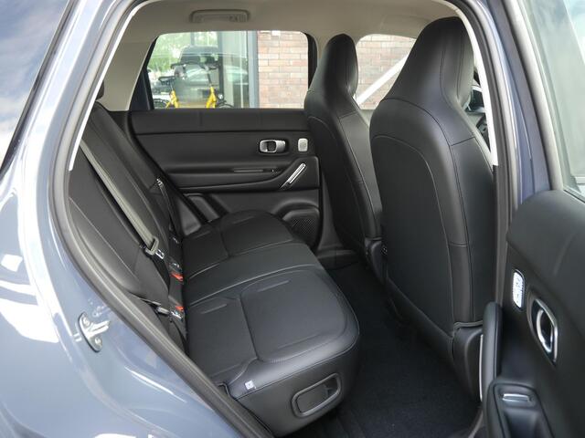 Leapmotor B03X ProMax Design 53 kWh | Hoge instap | Camera | 18inch velgen | Carplay | Navigatie | Keyless entry en start