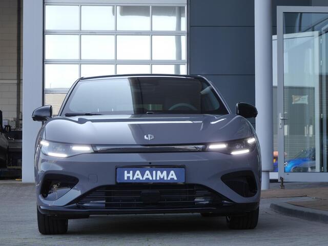 Leapmotor B05 ProMax Design 67.1 kWh | Panoramadak | Elektrisch verstelbare stoelen | Stuurwiel verwarming | Apple carplay/Android auto | Sfeerverlichting | Regensensor | Privacyglas | 19 inch lichtmetalen velgen