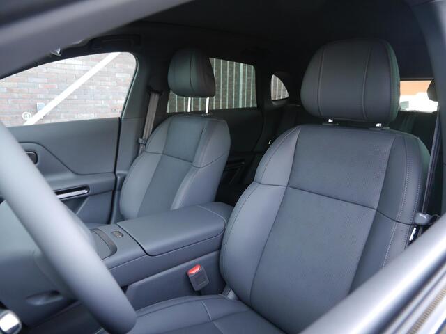 Leapmotor B05 ProMax Design 67.1 kWh | Panoramadak | Elektrisch verstelbare stoelen | Stuurwiel verwarming | Apple carplay/Android auto | Sfeerverlichting | Regensensor | Privacyglas | 19 inch lichtmetalen velgen