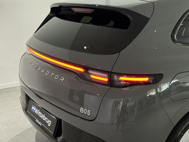Leapmotor B05 ProMax Design 67.1 kWh Volledig Elektrisch met 482 KM WLTP RANGE, Lederen Bekleding en Stoelverwarming Nu te bestellen en proef te rijden!