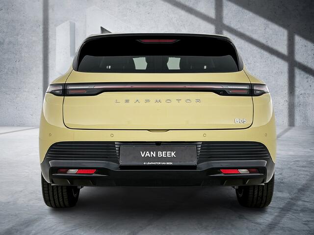 Leapmotor B05 ProMax Design 67.1 kWh | Voorraad ! | Panoramadak | Stoelverwarming | Keyless |