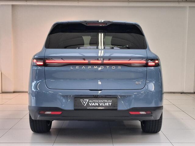Leapmotor B10 Design ProMax 67.1 kWh | Navigatie | 360° Camera | Stoelverwarming/Ventilatie | Stuurverwarming | Handsfree Kofferklep | Panoramadak |