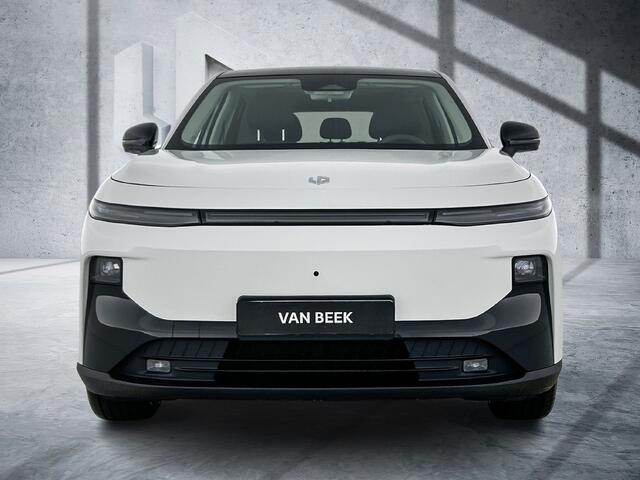 Leapmotor B10 Design ProMax 67.1 kWh | DEMO AUTO | ** beschikbaar per 01-05-2026 ** Automaat | 434 km WLTP | Leder | Navi |