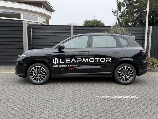 Leapmotor B10 Life Pro 56.2 kWh 218PK Automaat Navigatie, Rondomzichtcamera, Adaptieve cruise Control, Climate Control, Panoramadak