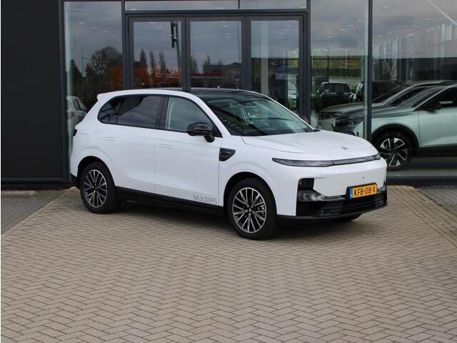 Leapmotor B10 Design ProMax 67.1 kWh NAVI / LMV / PANO