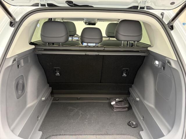 Leapmotor B10 Design ProMax 67.1 kWh 430KM WLTP | Panorama | Navigatie | Elektrische achterklep | Elektrisch bedienbare stoelen | Stoelverwarming | Stoelventilatie