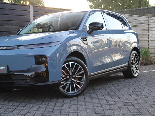 Leapmotor B10 Design ProMax 67.1 kWh 218PK Automaat Navigatie, Camera 360, Lichtmetalen velgen, Elektrische Achterklep, Kunstlederen bekleding, Stoel Verwarming & Ventilatie