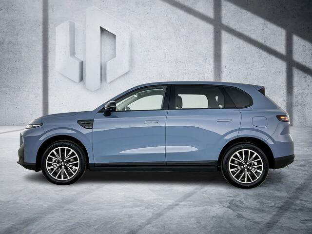 Leapmotor B10 Design Pro Max Hybrid EV 18.8 kWh | Voorraad ! | Light Grey Interieur | Stoelverwarming + Koeling | Apple Carplay / Android Auto ! | Panormadak