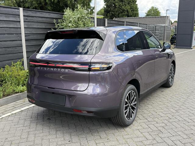 Leapmotor B10 Design Hybrid EV 18.8 kWh 218PK Automaat Navigatie, Camera 360, Lichtmetalen velgen, Elektrische Achterklep, Kunstlederen bekleding, Stoel Verwarming & Ventilatie