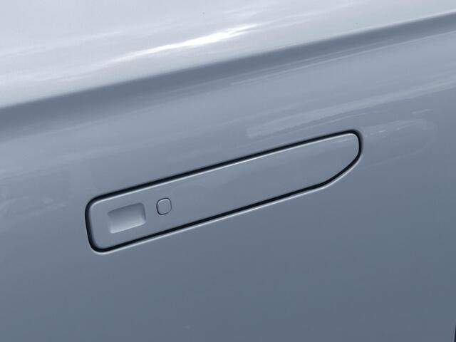 Leapmotor B10 Design ProMax 67.1 kWh 218PK Automaat Navigatie, Camera 360, Lichtmetalen velgen, Elektrische Achterklep, Kunstlederen bekleding, Stoel Verwarming & Ventilatie