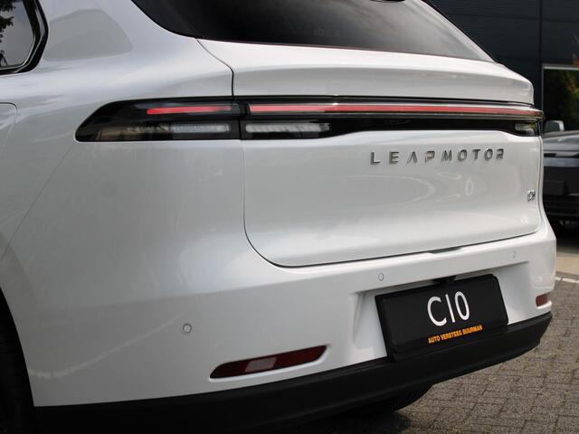 Leapmotor C10 REEV Design 28.4 kWh Camera systeem rondom, Stoelverwarming/koeling, Panoramadak, Navigatie