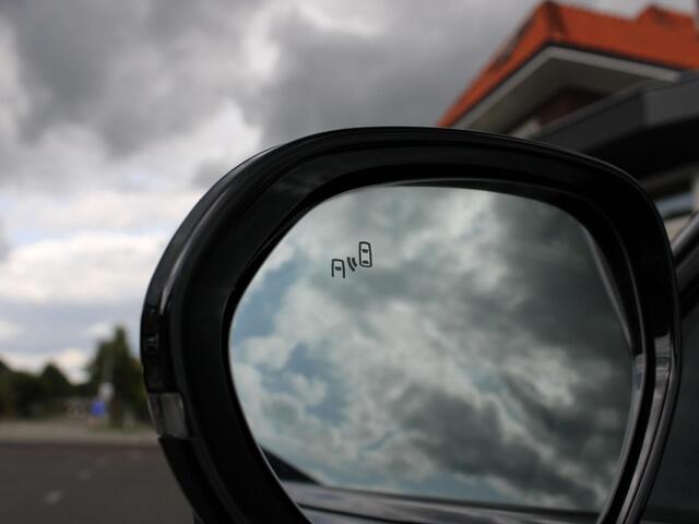 Leapmotor C10 REEV Design 28.4 kWh Camera systeem rondom, Stoelverwarming/koeling, Panoramadak, Navigatie