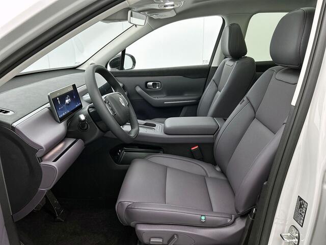 Leapmotor C10 REEV Design 28.4 kWh | **UIT VOORRAAD LEVERBAAR** | WLTP 974 KM | 1500kg trekgewicht | Automaat | Leder | Navi |