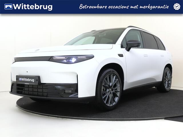 Leapmotor C10 REEV Design 28.4 kWh | Navigatie \ Camera | Panoramadak | Lage Kilometerstand |