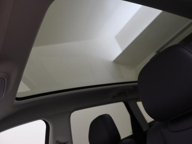 Leapmotor C10 REEV Design 28.4 kWh | Navigatie \ Camera | Panoramadak | Lage Kilometerstand |