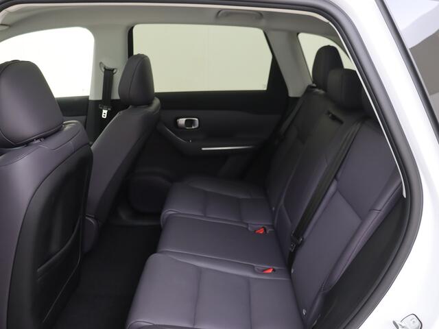 Leapmotor C10 REEV Design 28.4 kWh | Navigatie \ Camera | Panoramadak | Lage Kilometerstand |