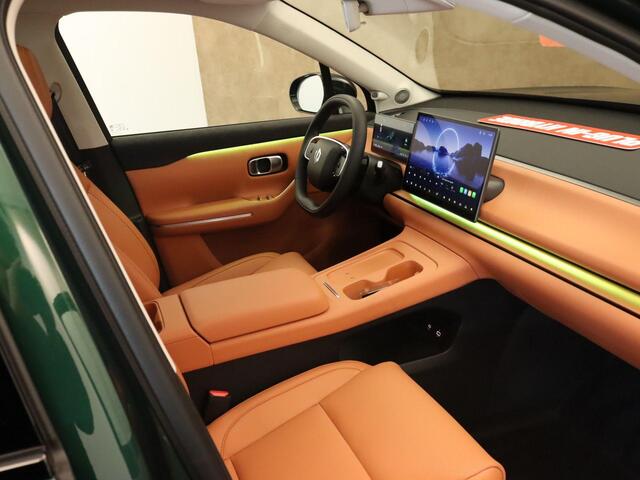 Leapmotor C10 REEV Design 28.4 kWh PLUGIN - ELEKTRISCHE ACHTERKLEP - DODEHOEKDETECTIE - KEYLESS START - PANORAMADAK - LICHTMETALEN VELGEN - NAVIGATIESYSTEEM FULL-MAP - APPLE CARPLAY/ANDROID AUTO - 360 CAMERA - STOELVERWARMING/VENTILATIE