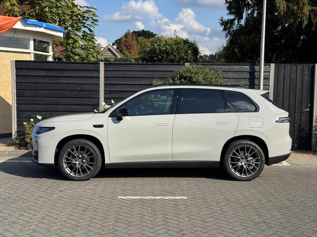 Leapmotor C10 Design ProMax AWD 81.9 kWh 600PK Automaat Navigatie, Camera 360, Lichtmetalen velgen, Elektrische Achterklep, Kunstlederen bekleding, Stoel Verwarming & Ventilatie