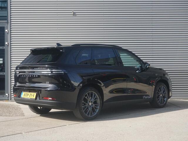 Leapmotor C10 Design 69.9 kWh Panoramadak
