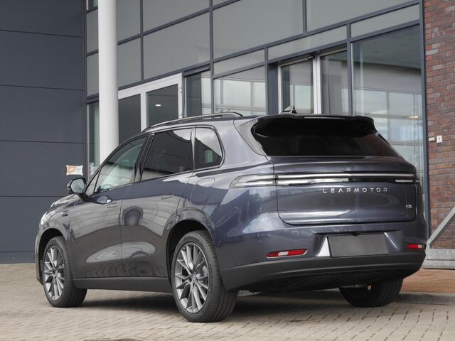 Leapmotor C10 Design Pro 69.9 kWh | Nieuwe auto | Wltp 510km | 299 PK | Stuur verwarming | Stoel verwarming en ventilatie | 1500 kg trekgewicht | Panorama dak | Zeer veel ruimte