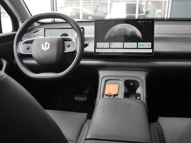 Leapmotor C10 Design ProMax AWD 81.9 kWh | 599 PK | Demo auto | Zwarte Velgen | Rode Remklauwen | Panorama-dak | Camera | Draadloze tellader | Stoelverwarming + Ventilatie