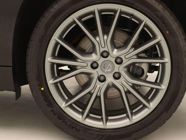 Leapmotor C10 Design REEV 28.4 kWh | VOORRAAD VOORDEEL | 4 JAAR GARANTIE | VAN ¤ 42.350,- VOOR ¤ 39.850,-