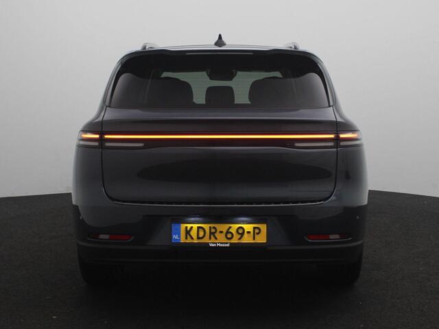 Leapmotor C10 Design REEV 28.4 kWh | LAGE KM STAND | DIRECT RIJDEN ! |